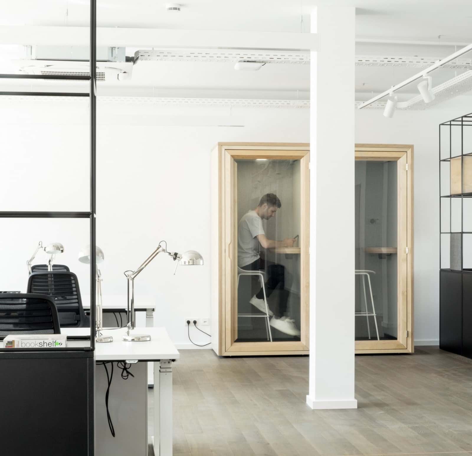 residence-phone-booth_10