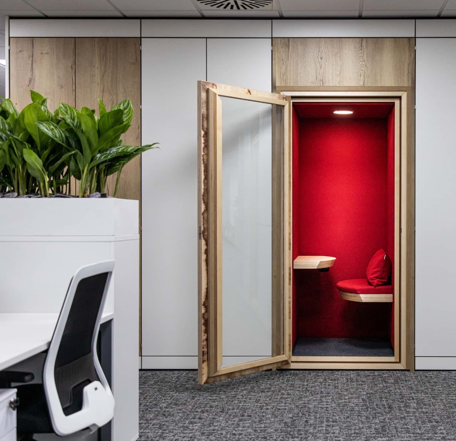 residence-phone-booth_11