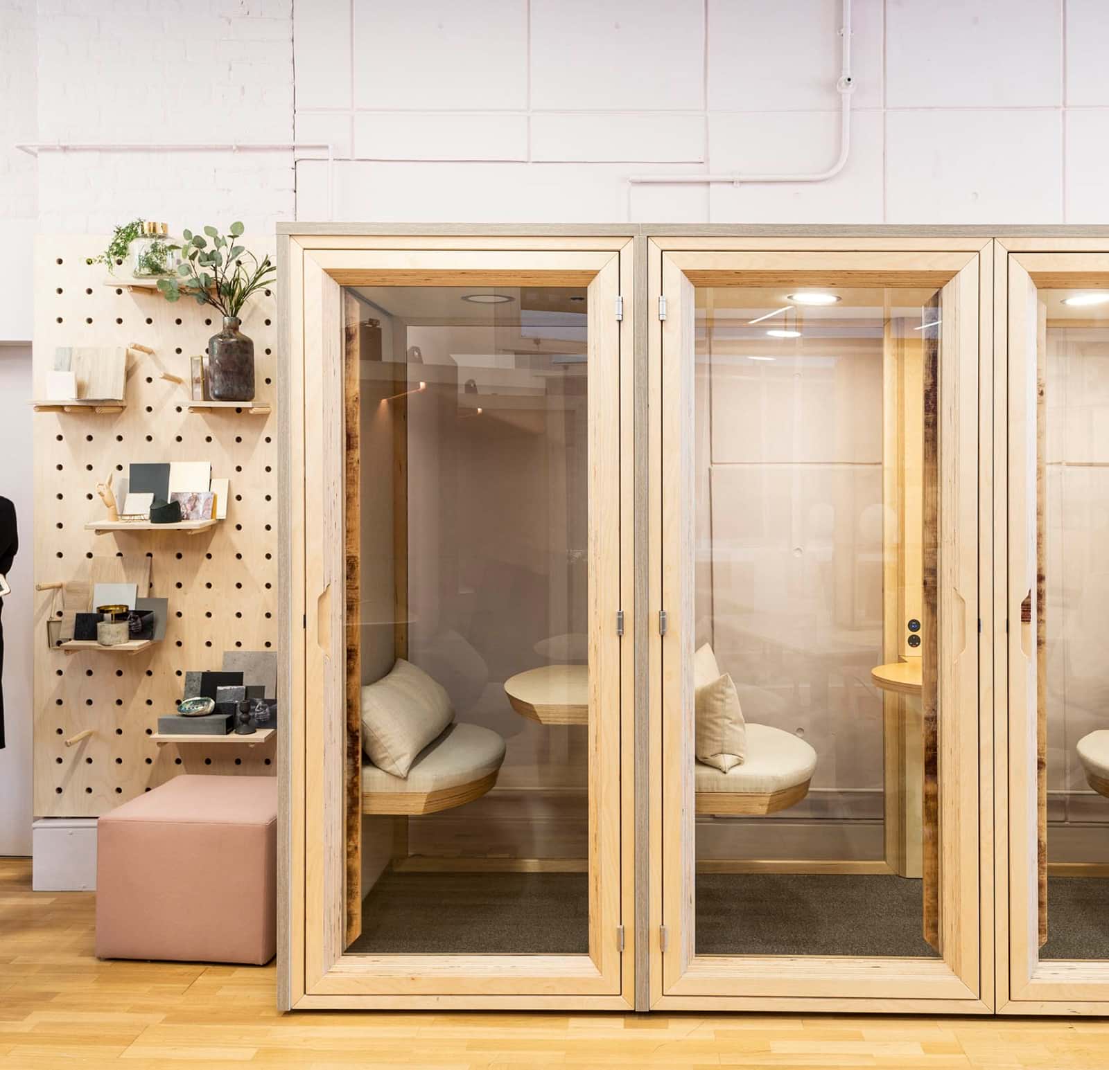 residence-phone-booth_18